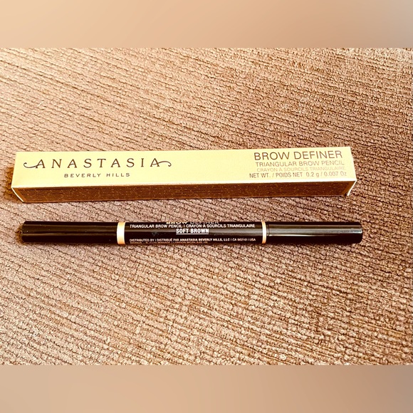 Anastasia Beverly Hills brow definer in soft brown - new! - Picture 4 of 5